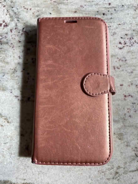 Photo of free iPhone 11 case (Spring Park CR0) #1