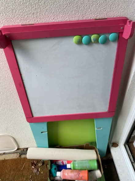 Photo of free Kids white board with paint roller (Epsom KT18) #3