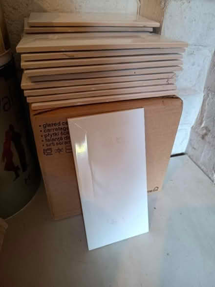 Photo of free White tiles 4x8" (Hayling Island PO11) #1