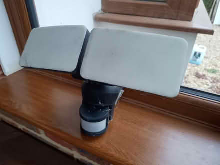 Photo of free PIR outdoor led light (Hayling Island PO11) #1