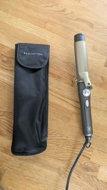 Photo of free Hair Straightener/Curler (Aldwick PO21) #1