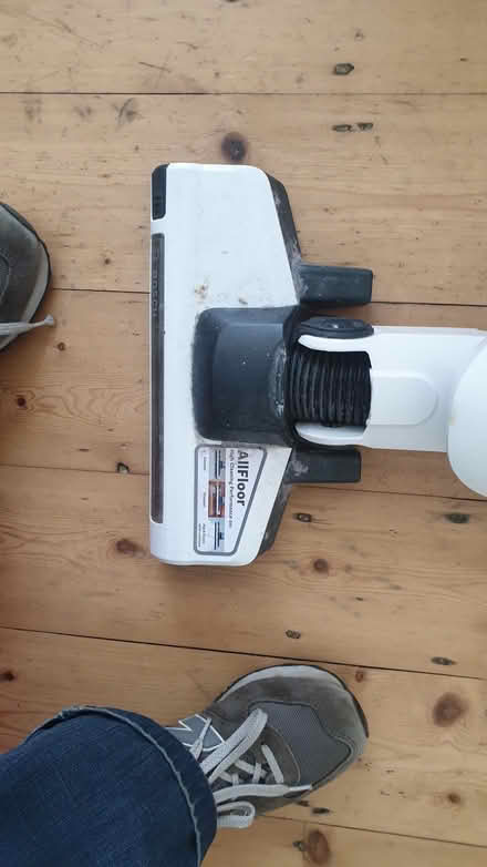 Photo of free bosch floor cleaner - needs charger (Hove Green BN3) #3