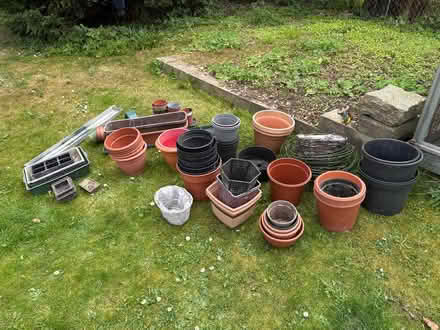 Photo of free Lots of plastic pots and potting trays (Wheathampstead AL4) #1
