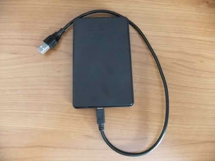 Photo of free 32GB 2.5" hard disk drive in enclosure (Abingdon-on-Thames OX14) #1