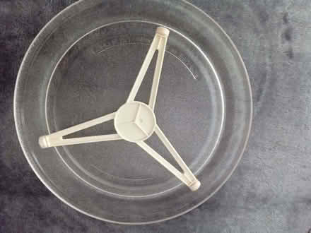 Photo of free 29.5cm Microwave Oven Glass Turntable Plate And Turntable Ri (Gidlow WN6) #2