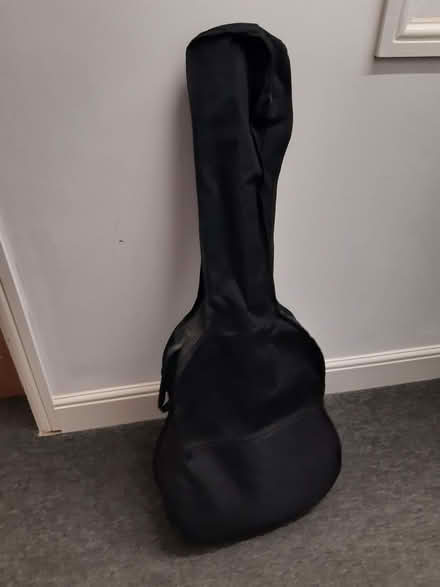 Photo of free Guitar and books (Bexhill TN39) #2