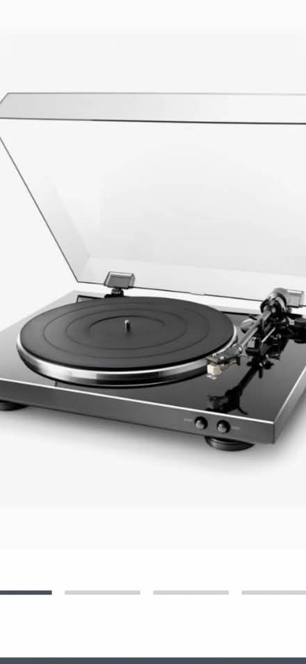 Photo of record player (Grange Court E10) #1