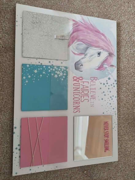 Photo of free Girls' wall board (GU17) #1