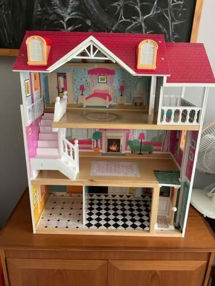 Photo of free Dolls house and furniture (West Hill TN34) #1