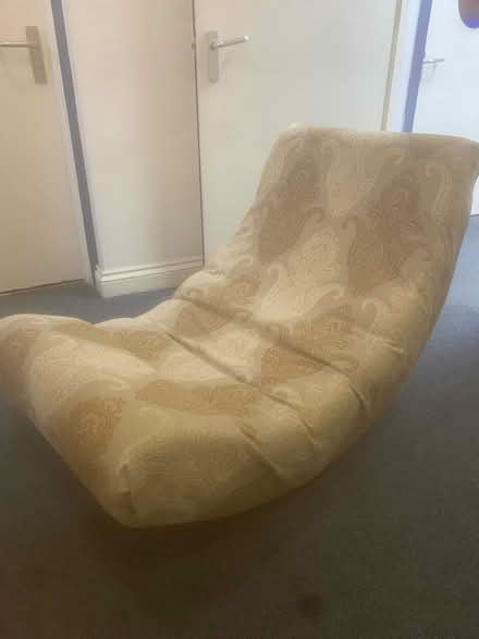 Photo of free Gaming/rocking floor chair (Reading Kings Road RG1) #1