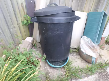 Photo of free Bin with Lid, Ideal for Garden or allotment (Moreton CH46) #1
