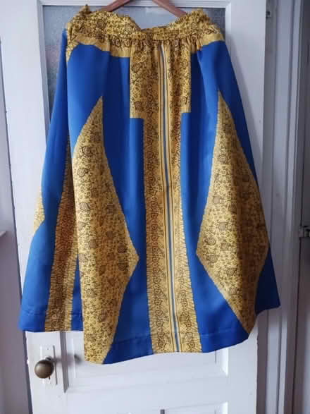 Photo of free womens clothing (60th cedar ave 19143) #1