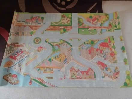 Photo of free Play mat (Crosspool S10) #1