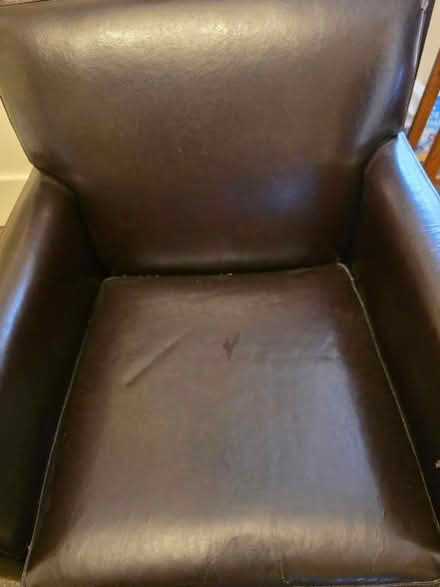 Photo of free 2x lounge chairs (Georgeham EX33) #1