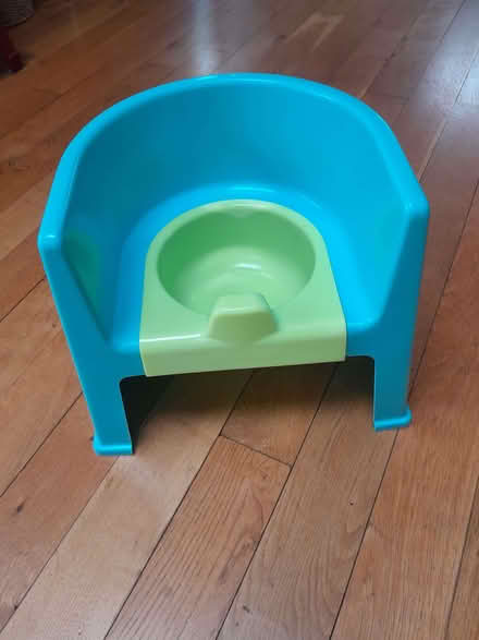 Photo of free Child's potty (Plox Green SY5) #1