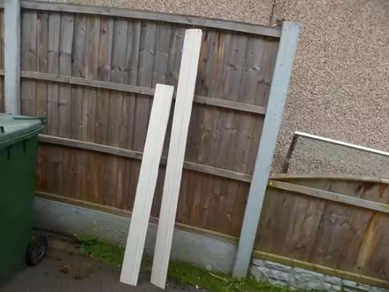 Photo of free 2 pieces 5inch skirting Board, 5ft and 4ft (Moreton CH46) #1