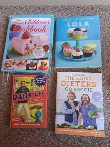 Photo of free Books, cooking, cupcakes etc (Botley OX2) #1
