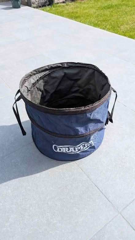 Photo of free Collapsible garden container (Shoreham-by-Sea BN43) #1