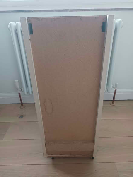 Photo of free Single kitchen cupboard with pewter knob (Risinghurst OX3) #3