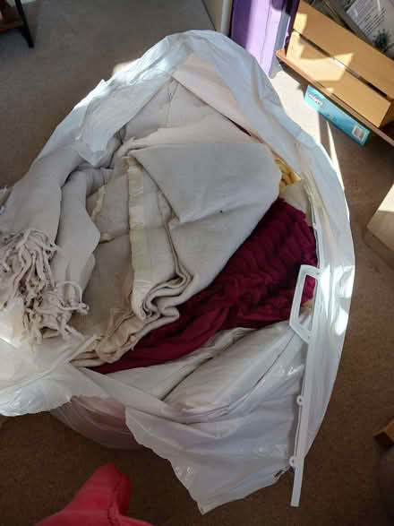 Photo of free Blankets and Throws (Rainham ME8) #1
