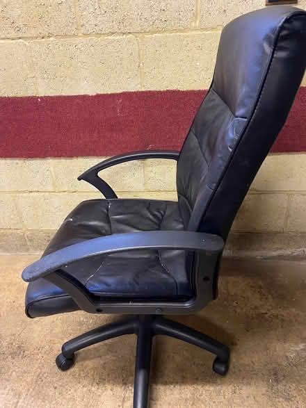 Photo of free Black office chair - adjustable (Locks Heath SO31) #2