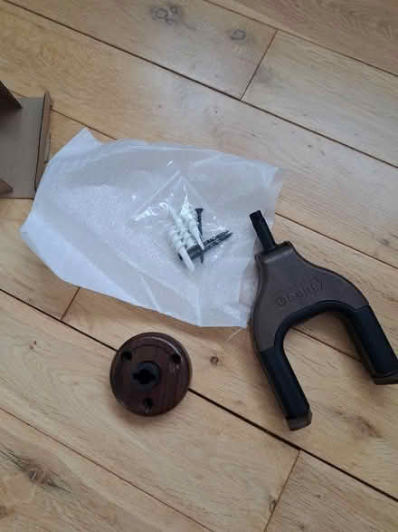 Photo of free Guitar hanger, never used (Writtle CM1) #1