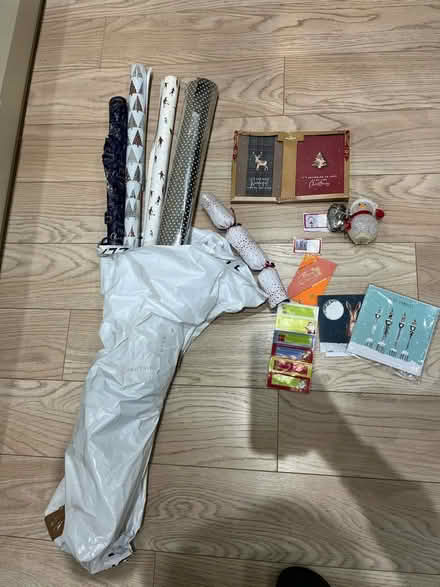 Photo of free Christmas bundle (Ware SG12) #1