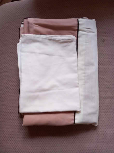 Photo of free Bedding (Worcester Park) #2