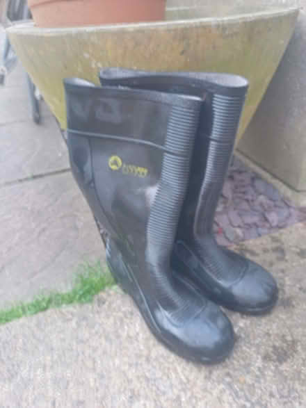 Photo of free Safety boots (wellies) size 8 / 42 (Rose Hill OX4) #1