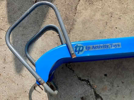Photo of free Clip on slide. No base (KT5 Berrylands.) #1