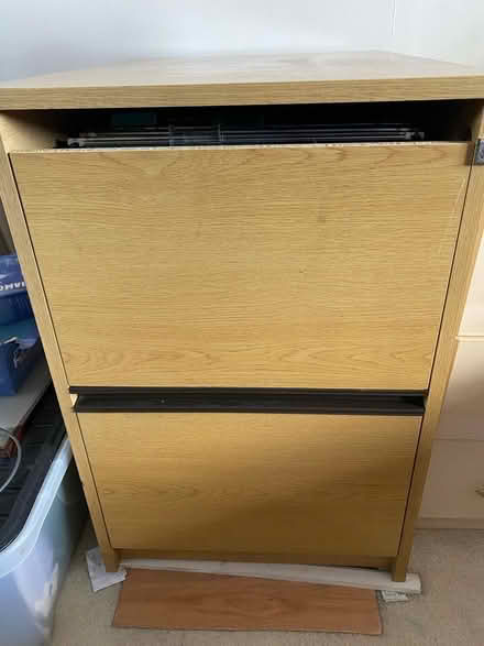 Photo of free 2 drawer filing cabinet (Southborough TN4) #1