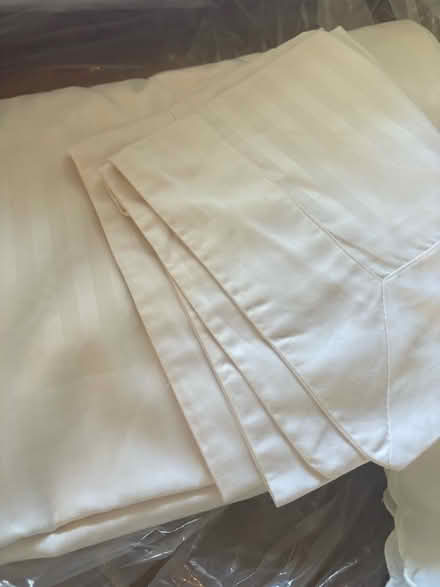 Photo of free Single duvet cover and matching pillow case. (Bradford on Avon BA15) #2