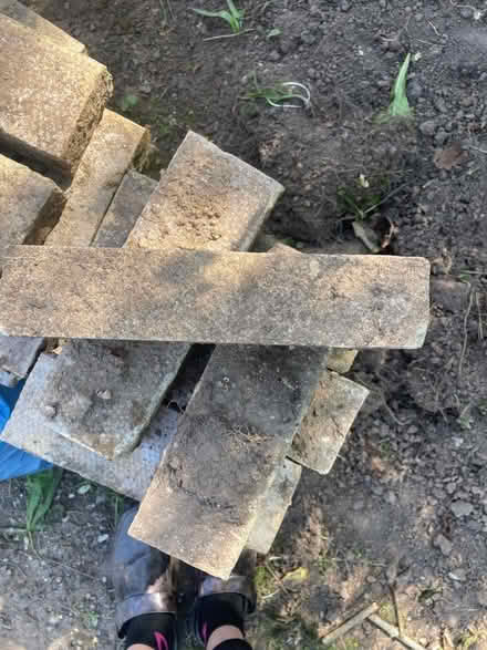 Photo of free 90 plus used garden wall bricks (Kenilworth CV8) #2