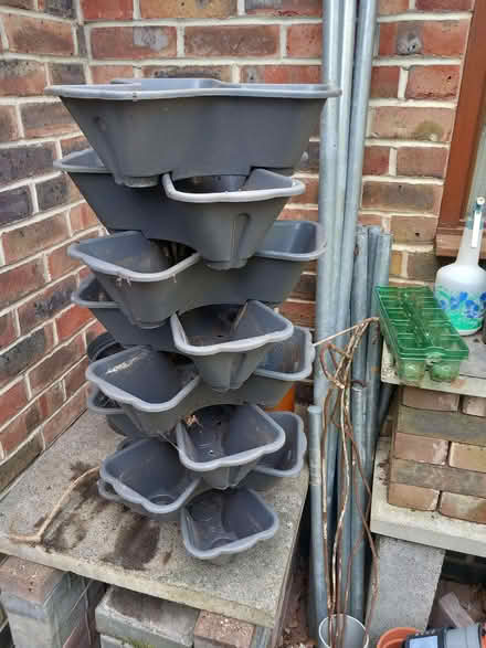 Photo of free Cascading plant pots (Ilford IG1) #1
