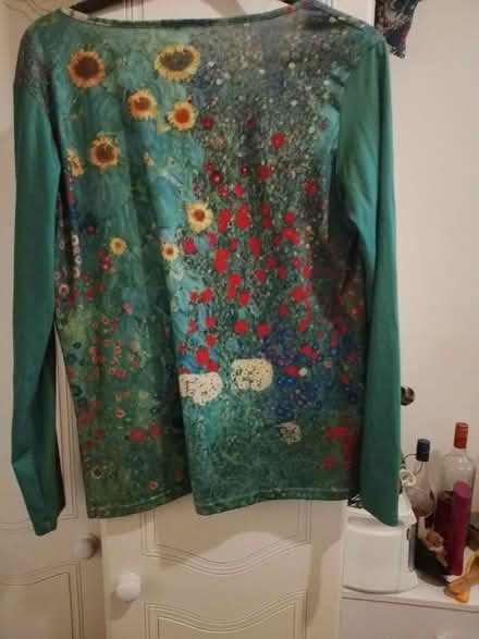 Photo of free Top (St Leonards TN38) #2