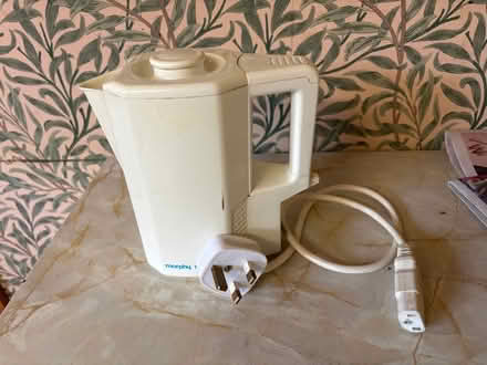 Photo of free Small electric kettle (Eastbourne BN20) #1
