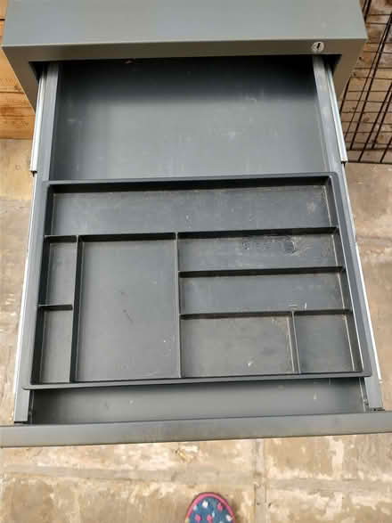 Photo of free 3 drawer filing cabinet (North Wootton BA4) #3