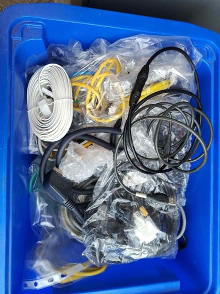 Photo of free Box of assorted computer cables including ethernet (Reabrook Estate SY3) #1