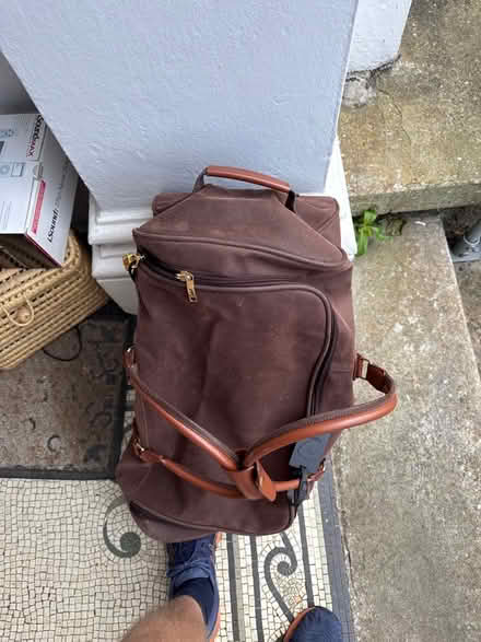 Photo of free Faux leather case with pull out handle Hardly used (Warden Hill GL51) #3