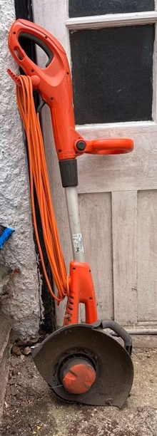 Photo of free Flymo strimmer Contour 500 (Bourne End SL8) #1
