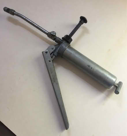 Photo of free Grease gun (Southdown AL5) #1
