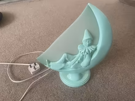 Photo of free Pale green man in the moon lamp (Longbarn WA2) #1