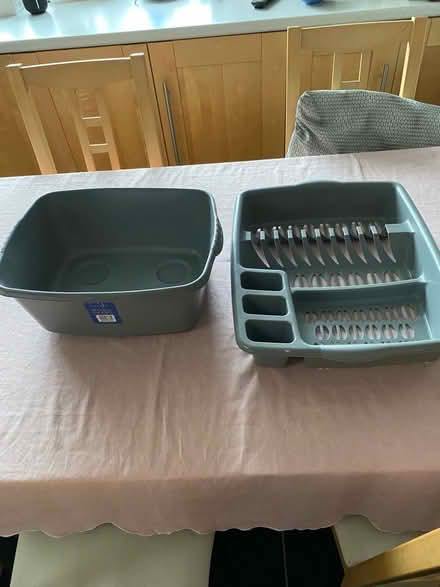 Photo of free Washing-up basin and draining rack (Kelvindale G12) #1