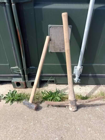 Photo of free Sledge Hammer And Pickaxe (CT9) #1