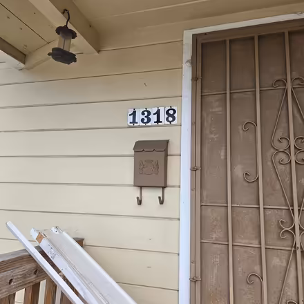 Photo of free Wine & Dish Hutch (1318 Chilco Str) #4