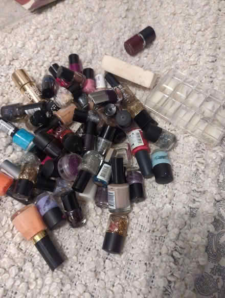 Photo of free Nail Varnishes and Tips (DA2) #1