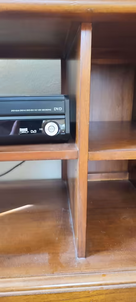 Photo of free Dark wood (oak?) side board / TV cabinet (Sigglesthorne HU11) #3