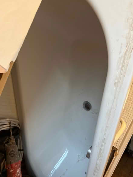 Photo of free White metal bath (London W4) #3