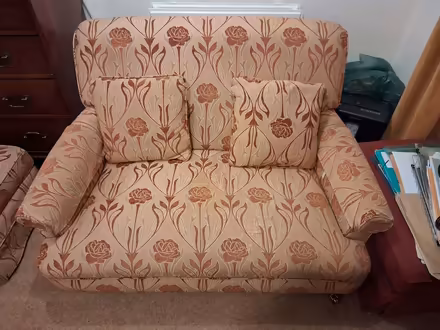 Photo of free Sofa and chairs multiyork (Stoke Holy Cross NR14) #2