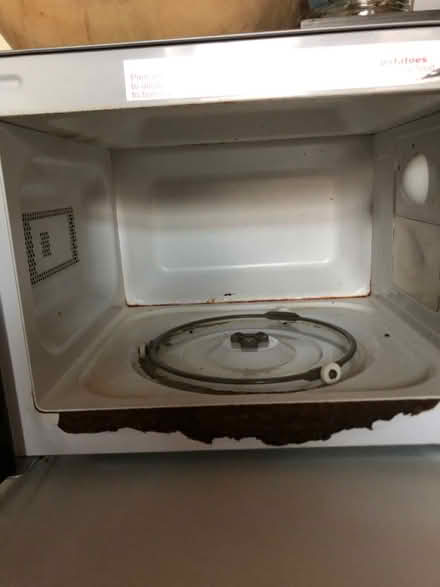 Photo of free Microwave (E3 near Devons road DLR) #3